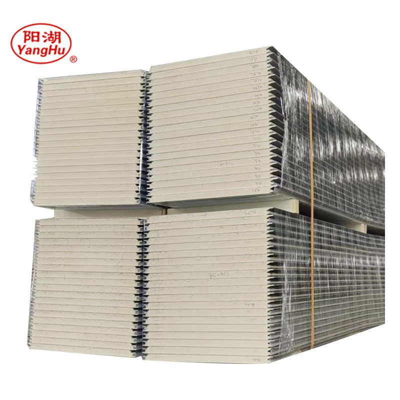 Three waves profiled roof cladding system Seamless wall sandwich panel suppliers cold room panel with seamless lock