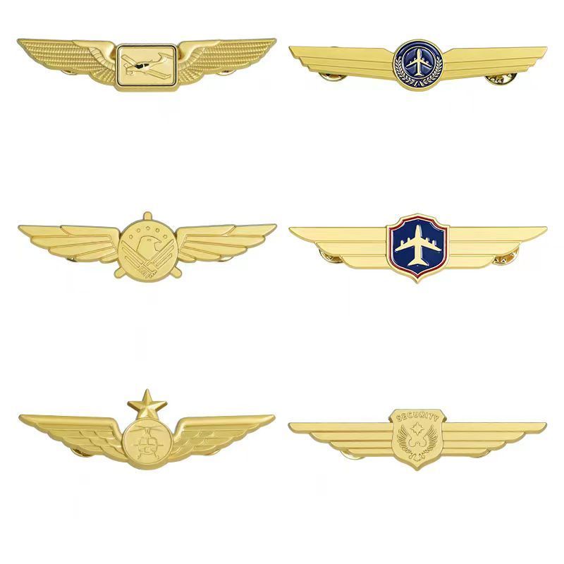 Wing shape air service uniform pin badge wholesale golden aircraft commander metal pin with clutch airplane captain emblem pin