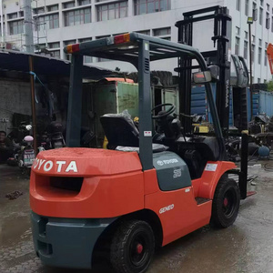 Used Toyota 25 2.5 ton diesel forklift 2.5 tonne Equipment can add side shift 3m/ 4m lifting height wholesale forklifts for sale