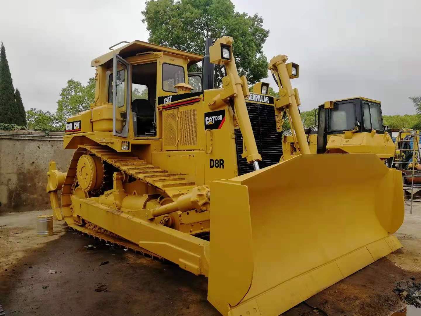 Cat Dozer Machinery D8R Bulldozer Caterpillar D8R Cheap Price Dozer With 3 Shank Ripper