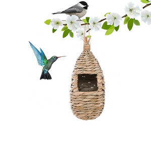 Humming Bird Houses for Outside Hanging Natural Grass Hut Hand Woven Hummingbird Nest for Garden Window Outdoor Home Decoration