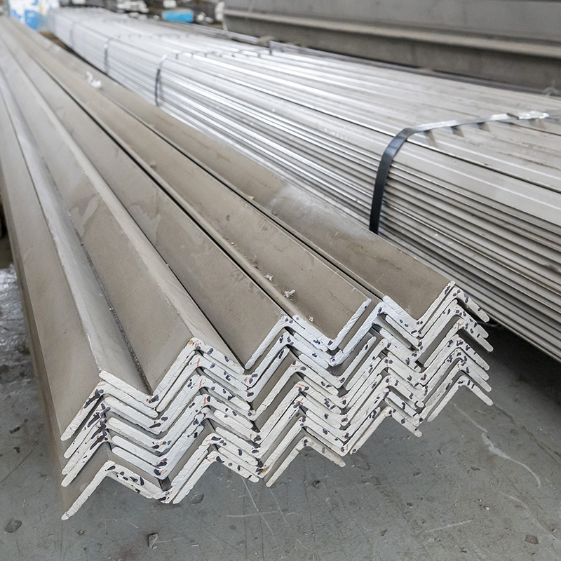 High Quality ASTM A992 A36 S235 Carbon Angle Iron hot rolled section steel hot-dip galvanized angle