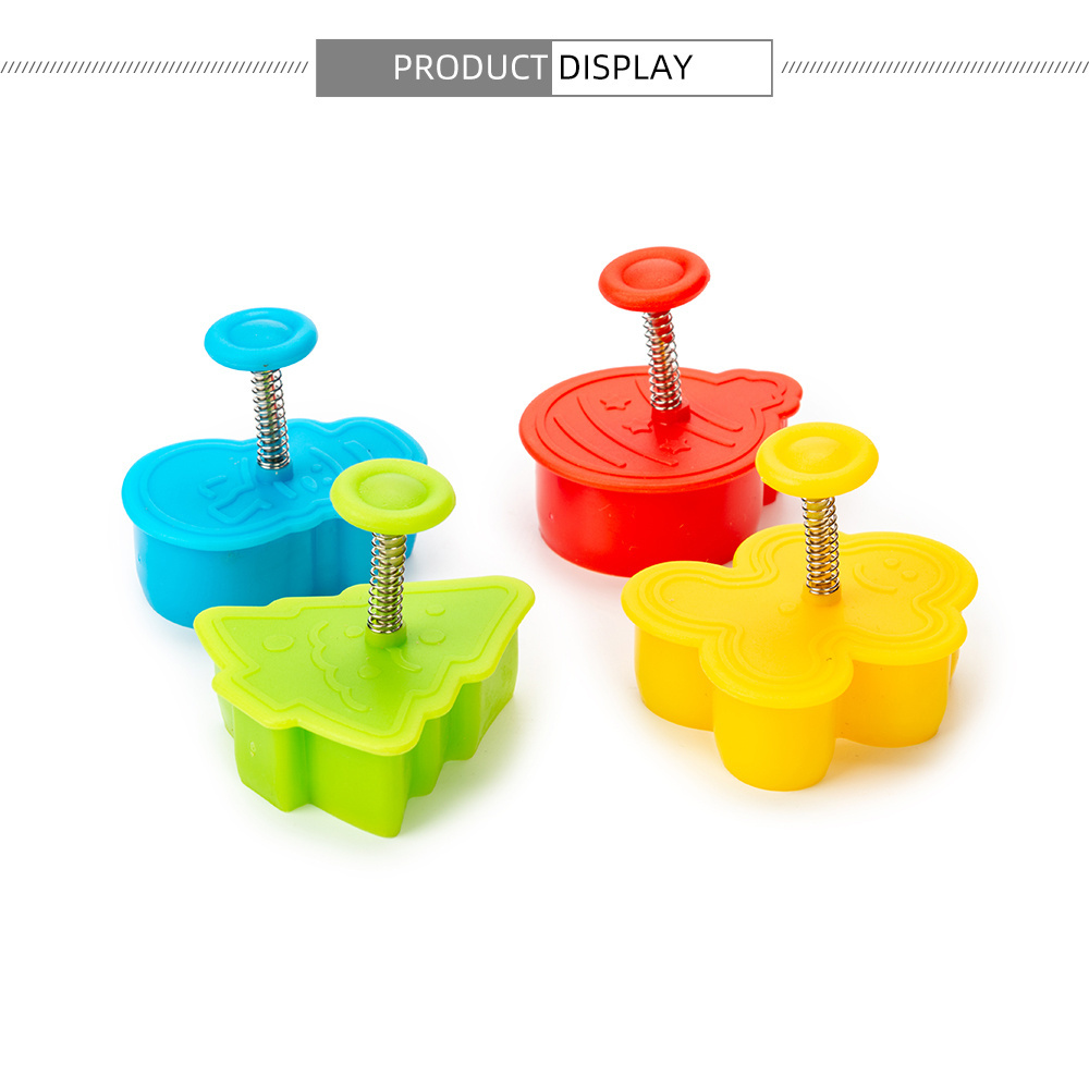 Hot Selling 4Pcs Christmas Plunger Cookie Cutter Set Christmas Tree Gingerbread Man Bell Snowman Fondant Cutter Sets