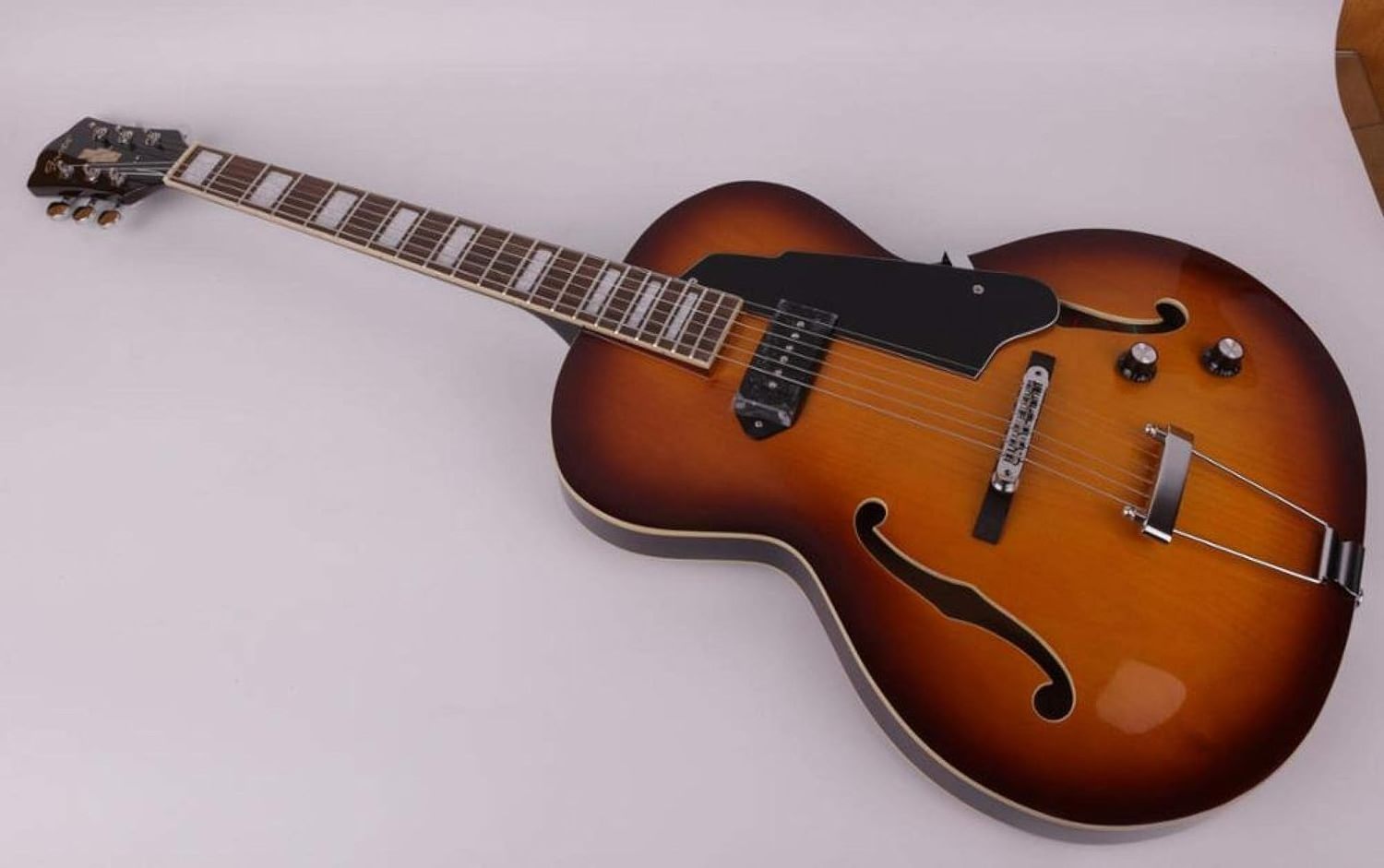 Manufactured in Chinese factories High Quality Merle Haggard GuitarJazz Hollow Body Electric Guitar