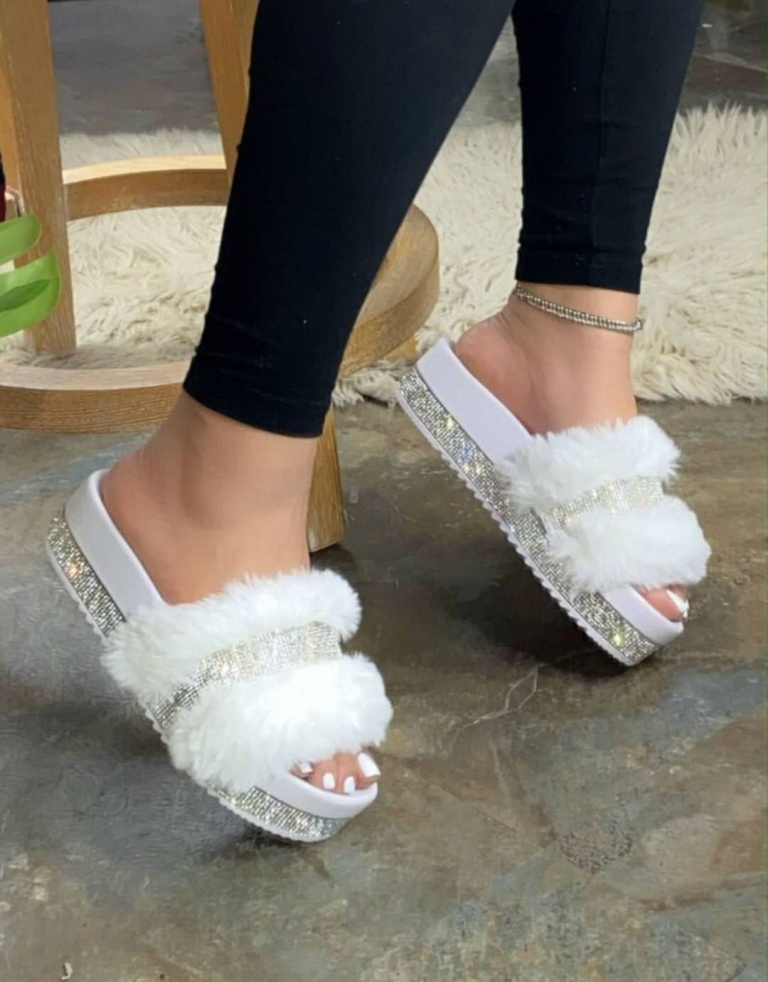 wholesale adult fashion fur sandals  custom furry rabbit fur bling slides for women