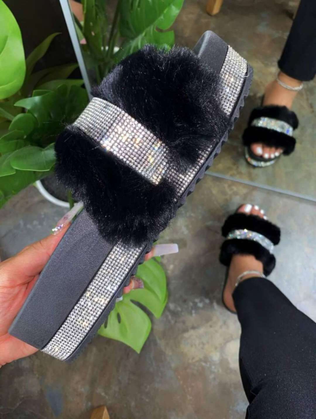 wholesale adult fashion fur sandals  custom furry rabbit fur bling slides for women