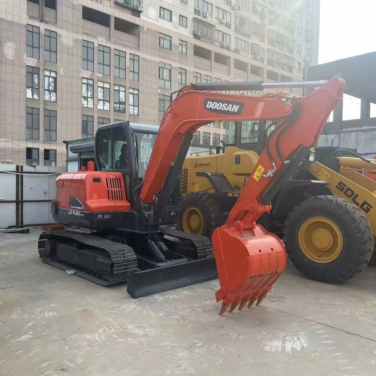 Good condition Used mini excavator DOOSAN DX60-9C for sale second hand doosan mini digger DX60 with a low price