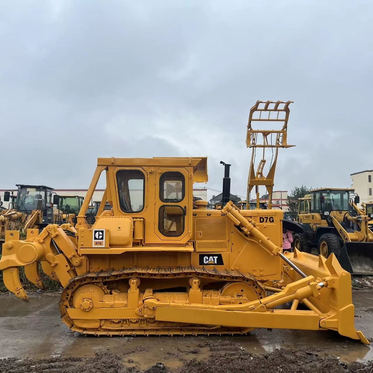 Chinese Cheap Price Caterpillar D7G D7R Used Mini Small Dozer Bulldozers For Sale