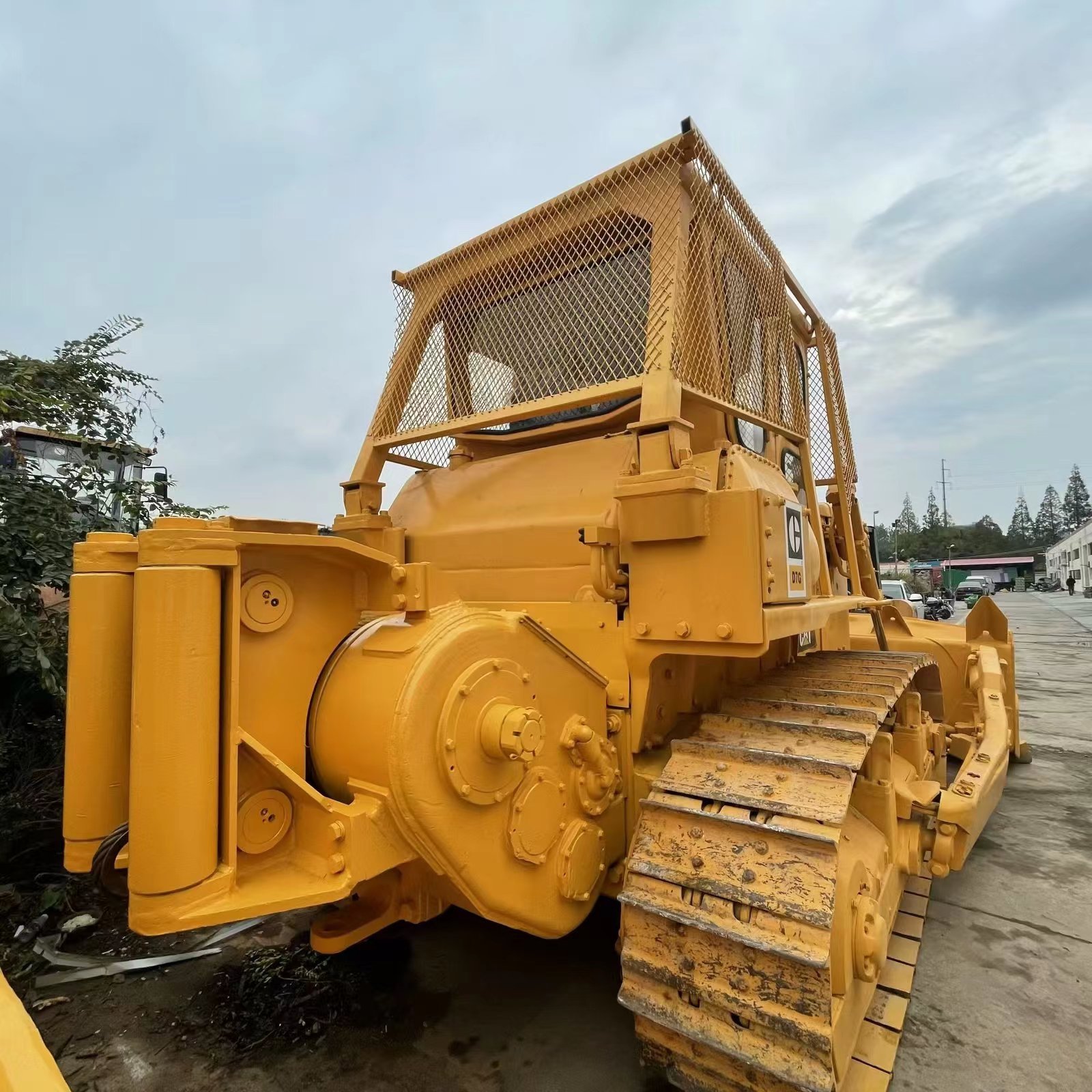 Hot sale Caterpillar used earth moving machine D7Gwith winch in stock original Japan made used crawler bulldozer D7G for sale