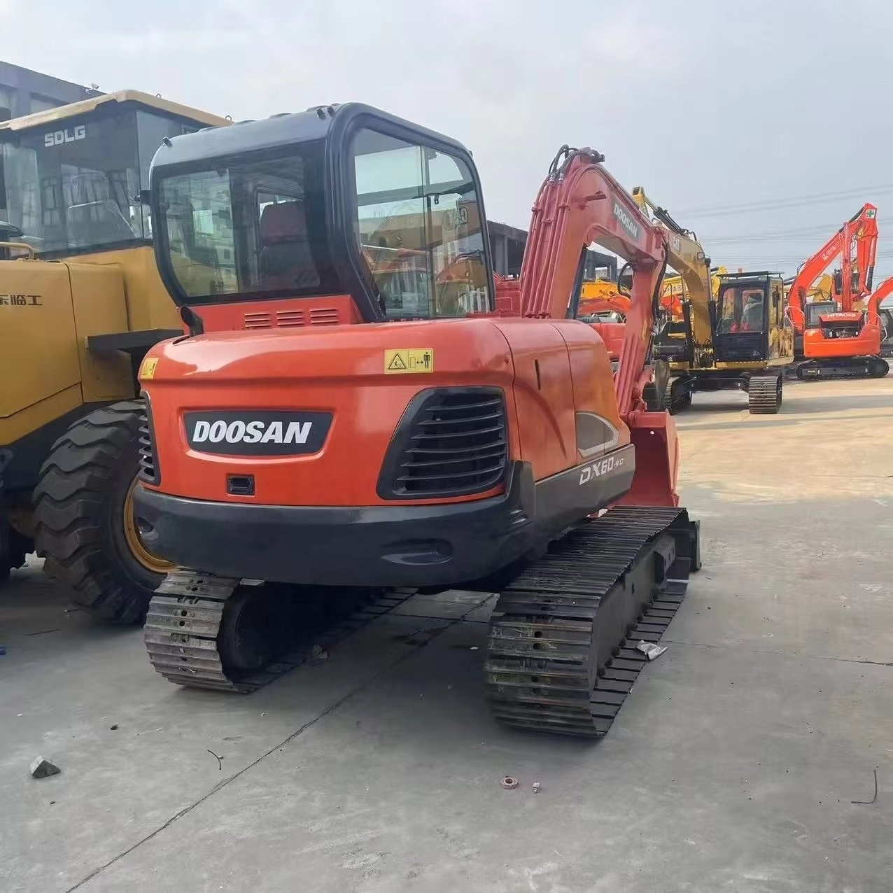 Good condition Used mini excavator DOOSAN DX60-9C for sale second hand doosan mini digger DX60 with a low price