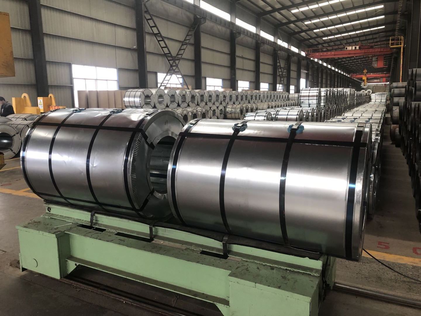 22 gauge Z275 zinc coated prime hot rolled carbon hot dip galvanized steel coil price