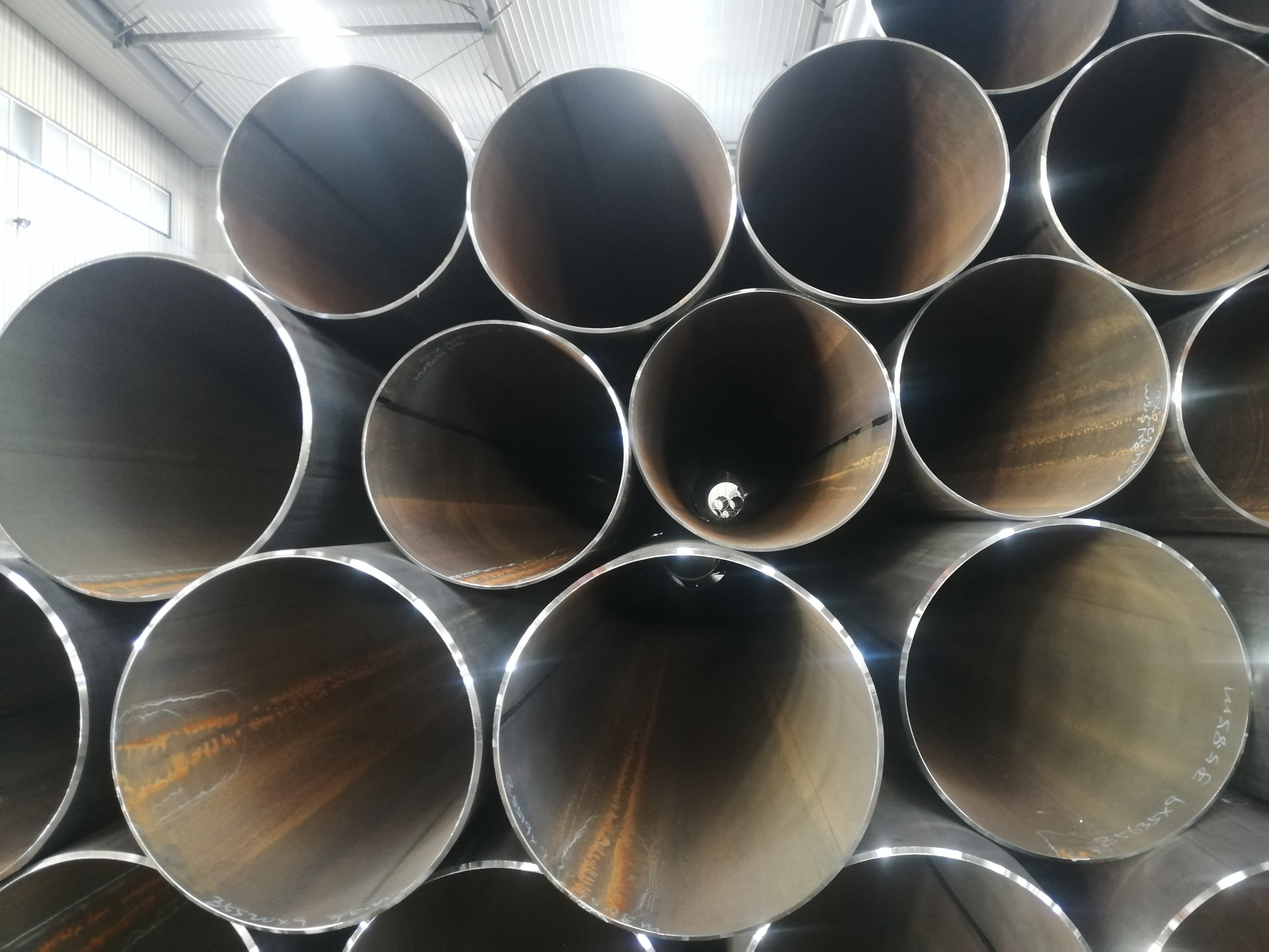 610mm ERW industrial black carbon steel tubes and pipe