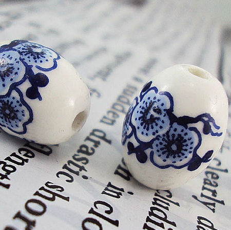 Wholesale China Blue And White Hand Painted Ceramic Porcelain Bead For Diy Jewelry Necklace Necklace Earring Making