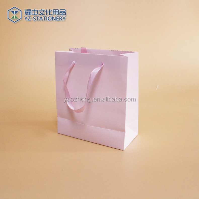 Wedding door gift bag , birthday gift paper bag with custom design