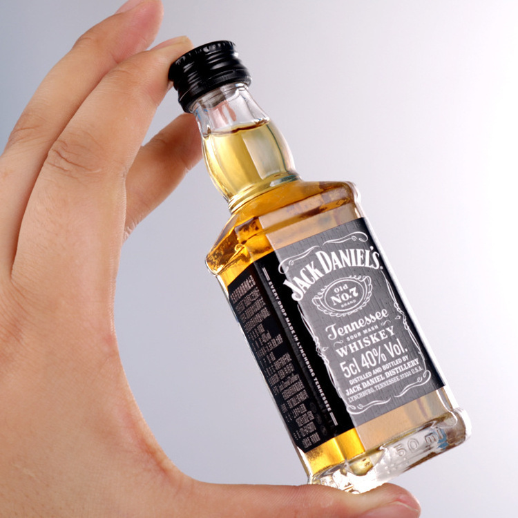 Wholesale 50 ml Mini Drinking Bottle Glass 100 ml Small Fancy Tequila Wine Glass Bottle