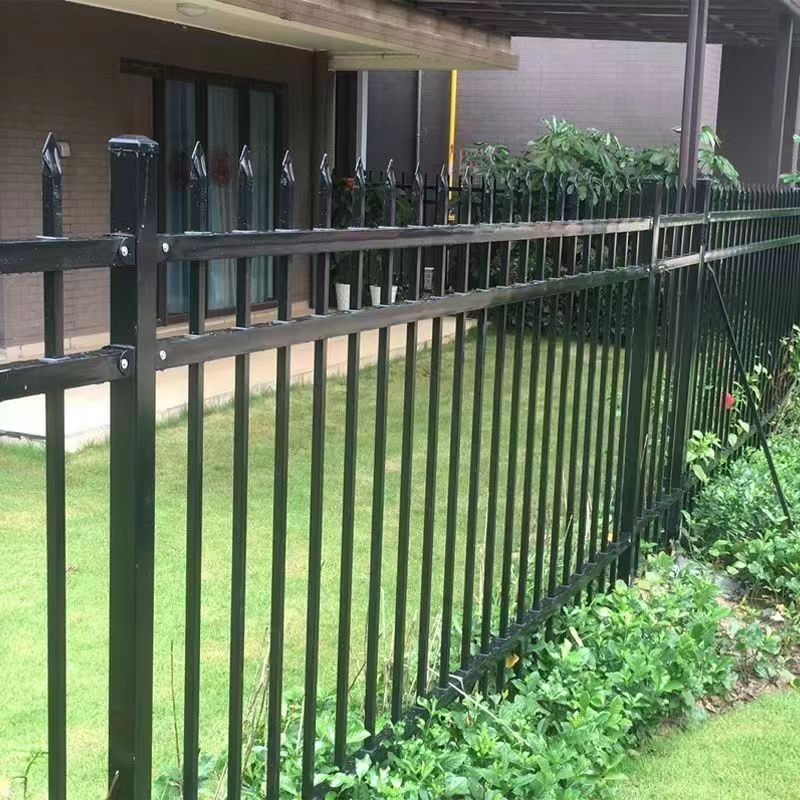 High quality 1.8m*2.4m Tubular Metal Fencing Metal tubular fence for residential garden and swimming pool