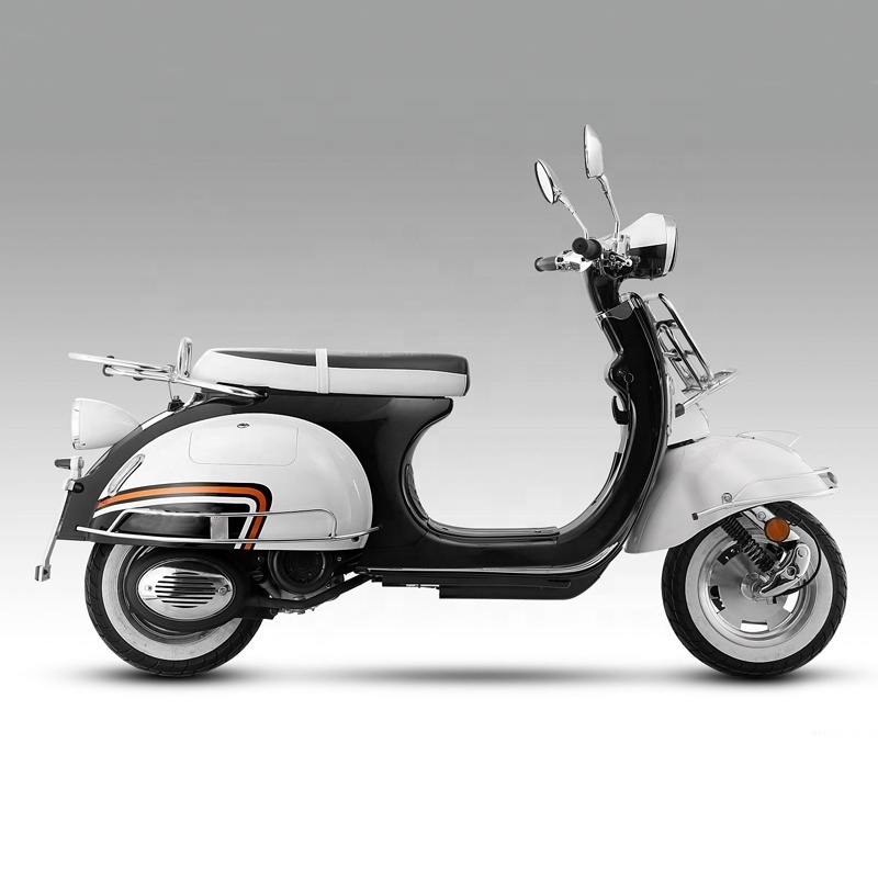 125CC/150CC 4 Stroke Classic Gasoline Scooter With Rack