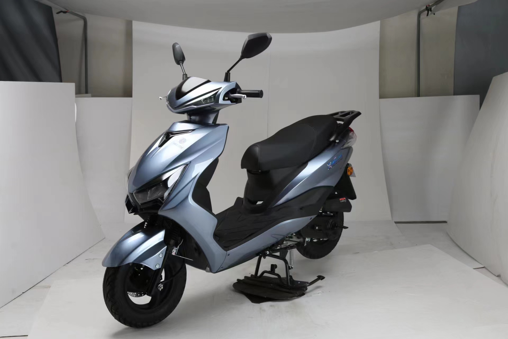 Factory Direct Sales 150cc Gas Motorcycle 4 Stroke 85km/h Gasoline Motorcycle Scooter For Adults