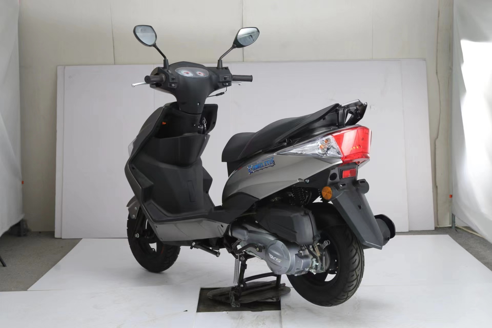 50cc Gasoline Scooter 80cc Gas Moped Gasoline Scooter 150cc Motorcycles For Sale