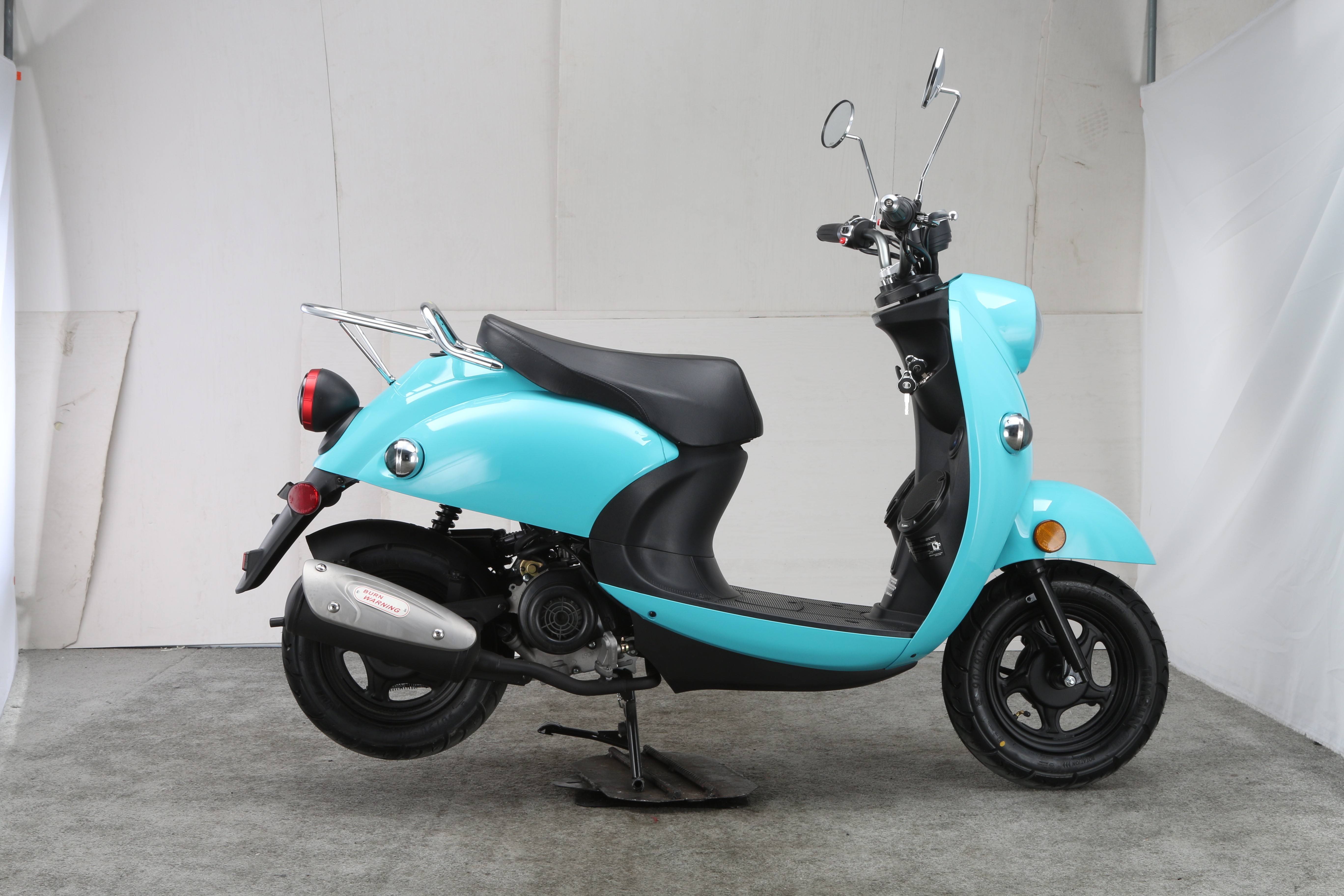 Wholesale 2 Wheels 50CC 80CC Gasoline Scooter Motocicleta Adult New Moped 4 Stroke Gasoline Motorcycle 50cc Scooter