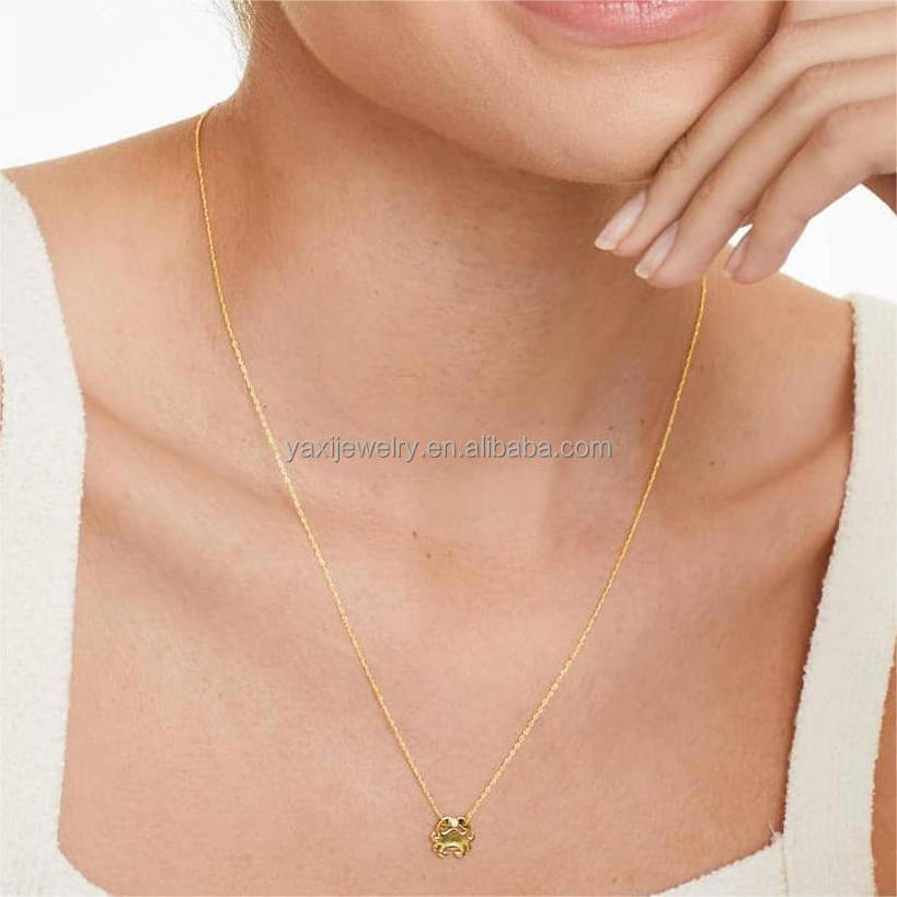 Customized S925 Silver 9k 10k 14k 18k Solid Gold Iced out D Vvs Moissanite Diamond Mini Crab Necklace for Women Men