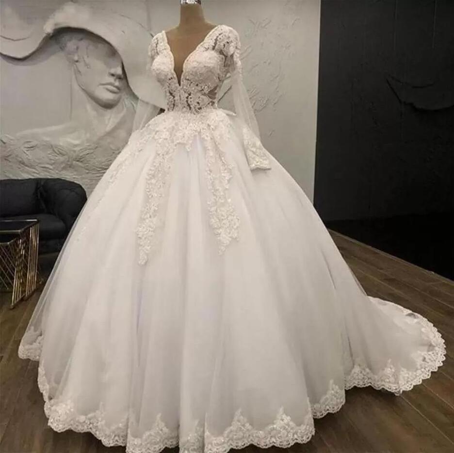 White Ivory Ball Gowns Wedding Dresses Long Sleeves V Neck Beaded Lace Appliques Bridal Wedding Gowns