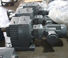 High density Helical Gear Box R Series Helical Gear Speed Reducer Helical Inline Gearbox R Series Gear Motor