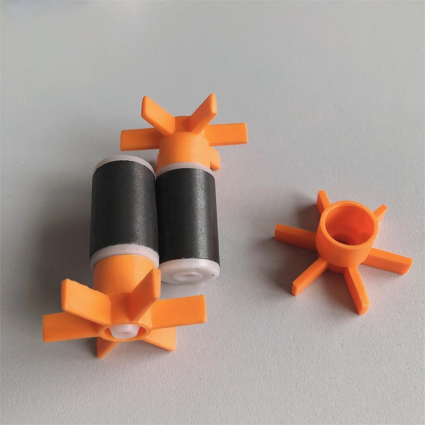 Cooler pump magnet best price Noiseless Ferrite Magnet Rotor Cylinder Magnet with POM Impeller Suitable for Fresh or Salt Water