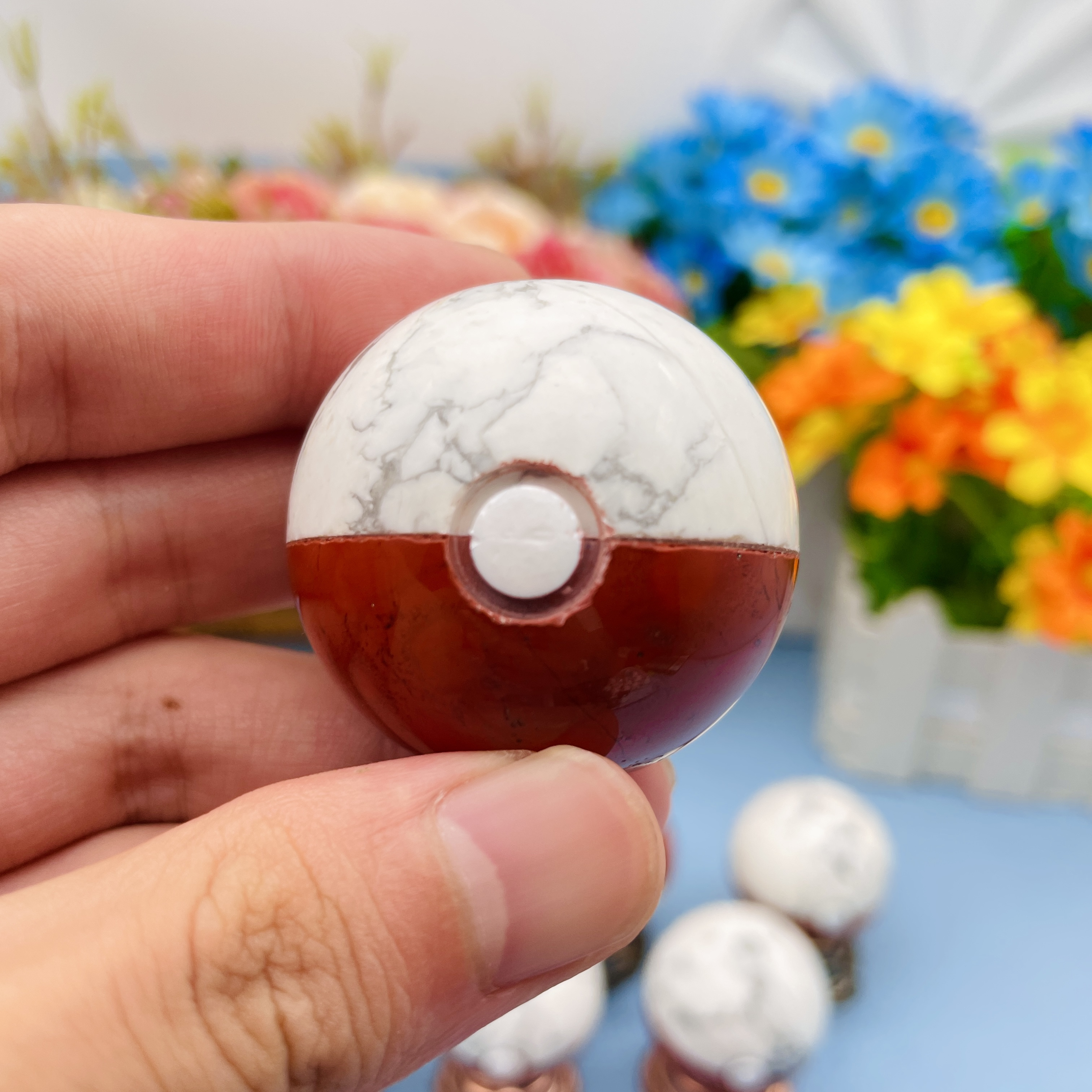 Wholesale Lovely natural red jasper and howlite splicing Crystal pokemon Ball custom Crystal Pokemon ball Toy Gifts