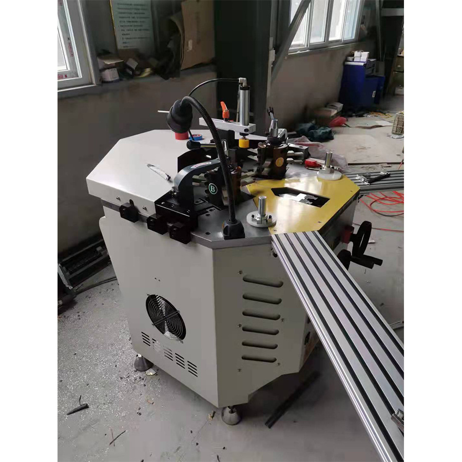 Aluminium Window Door Corner Crimping Machine High-end Aluminium  Machine