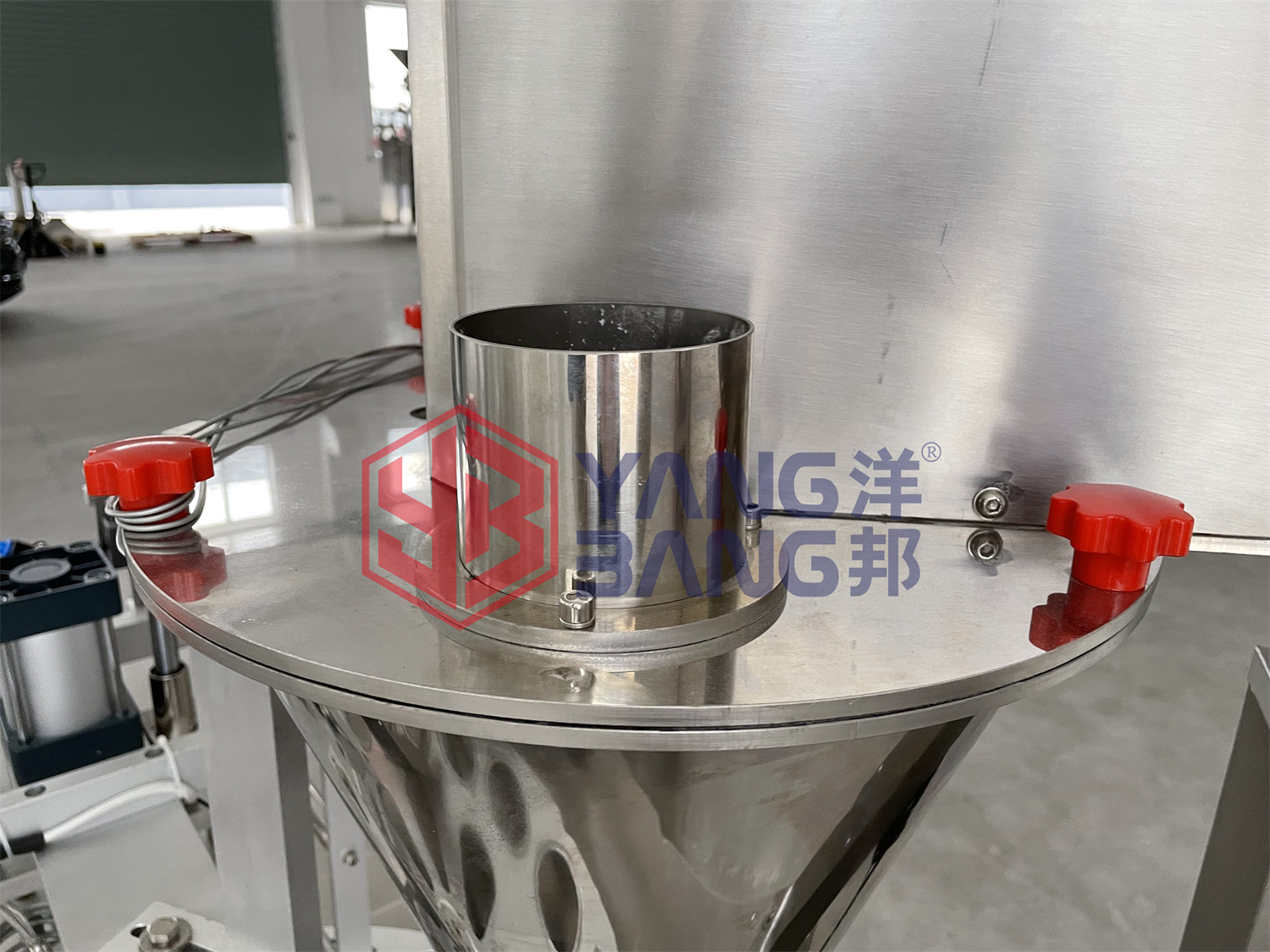 YB-FBJ Automatic Liquid Filling And Packing Machine Fruit And Vegetable Juice Pouch Yogurt Cup Beverage Water Packaging Machine