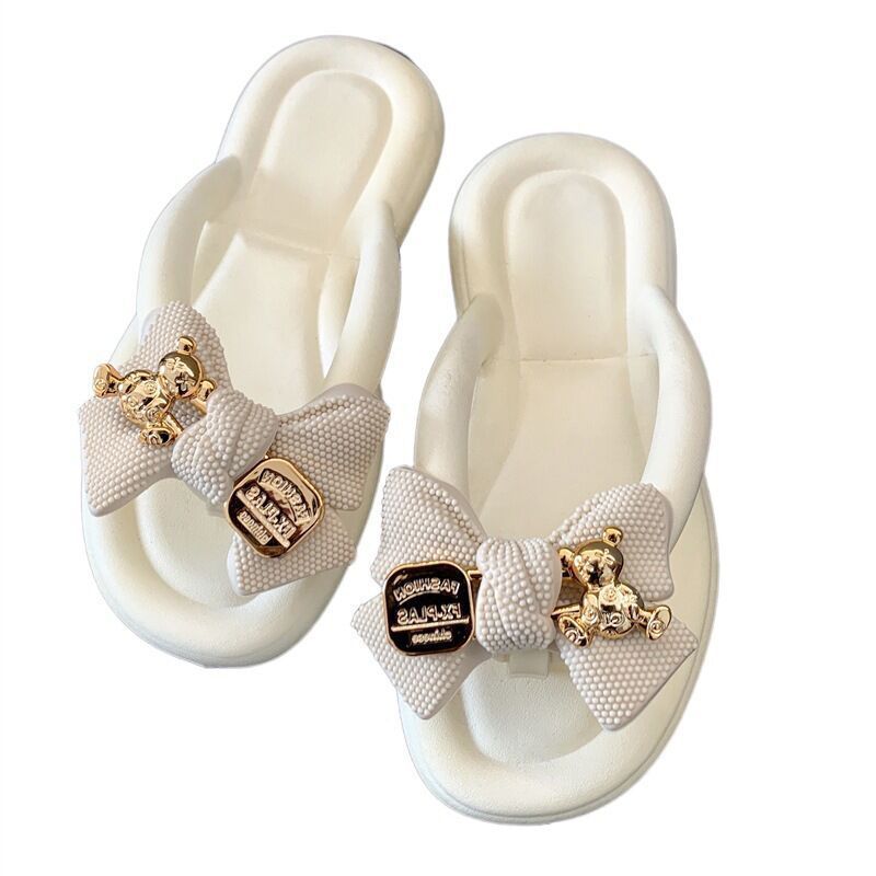 2023 Summer Decorative Sandals Women New Bow Clip Toe Flat Sandals Fashion Pendant Small Bear Flip Flop