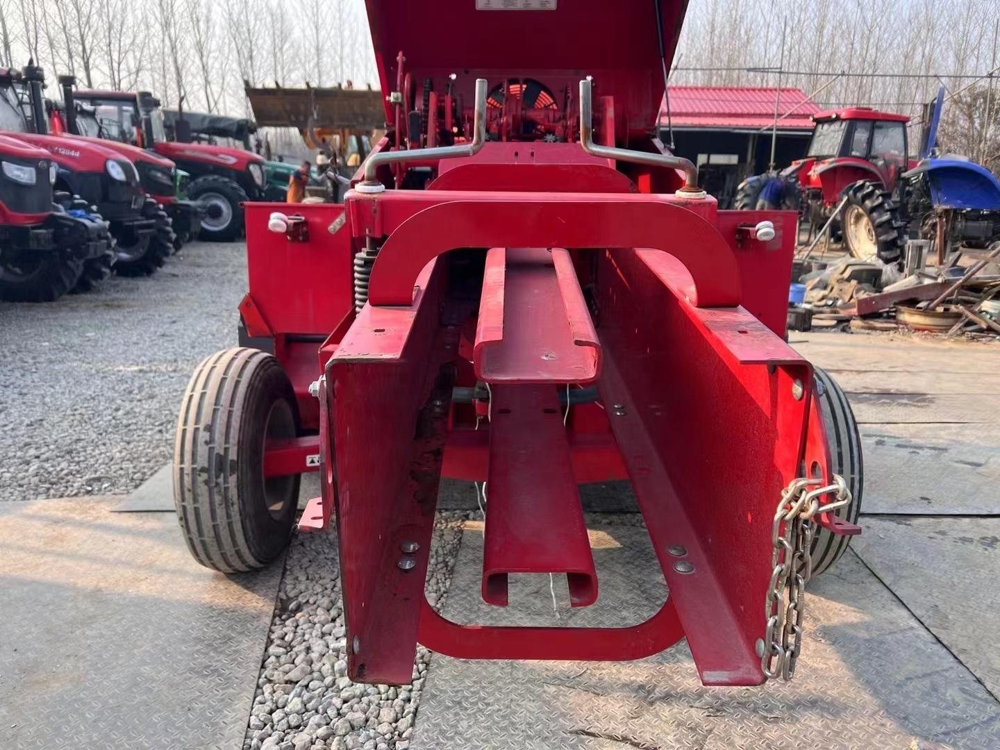 From Factory auction Used Square Balers Massey Ferguson 1840 baler