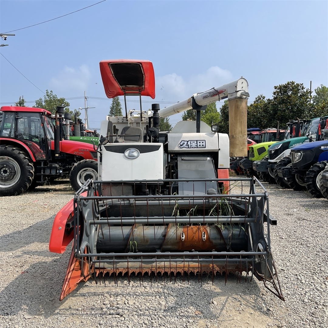 factory price Kubota Pro758Q DC70 USED combine harvester with small granary