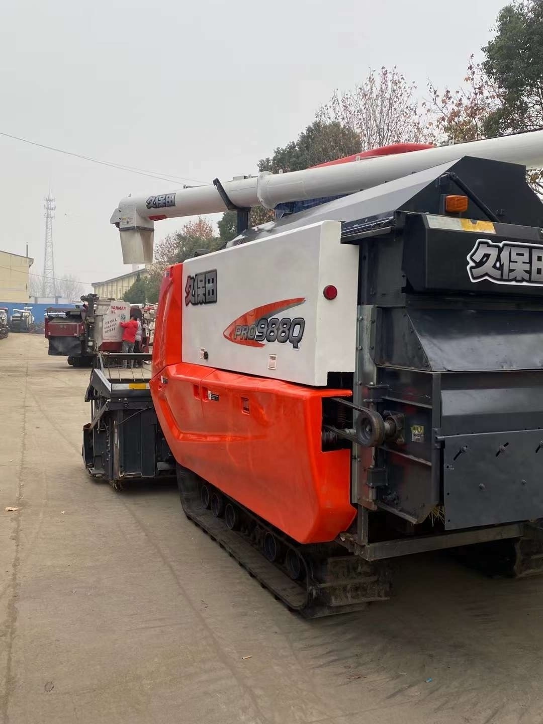 Direct Selling Kubota Japan Price Lovol Combine Silage Harvester Pro988 with cabin