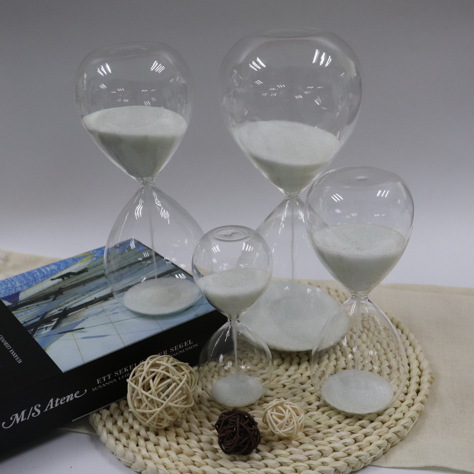 New Design 24 Hours Sand Clock Sand Timer Hourglass Stool For Kid Stool Sand Clock Big Hourglass