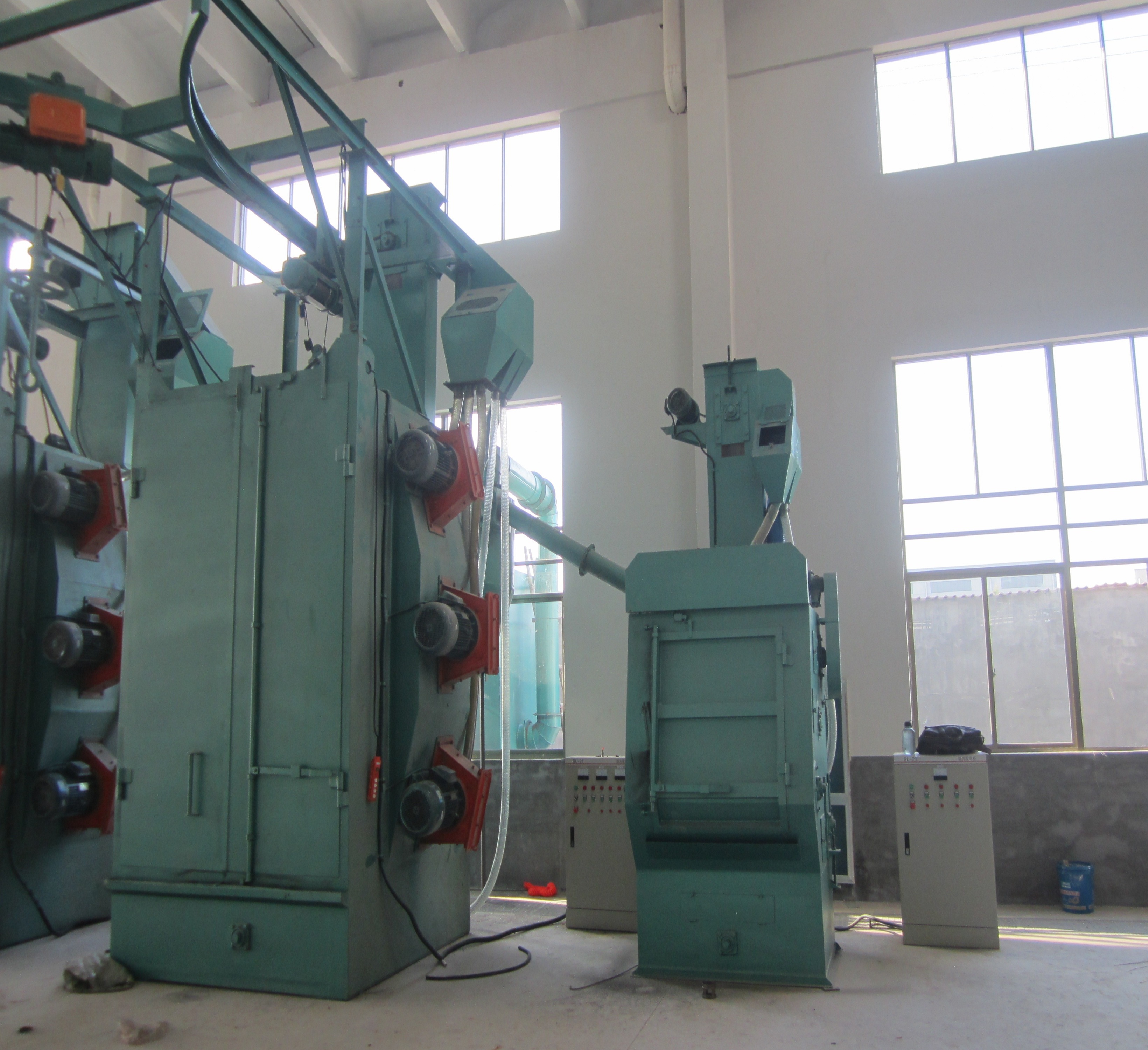 Q37 Double Hook Type Wheel Rims Shot Blasting Machine