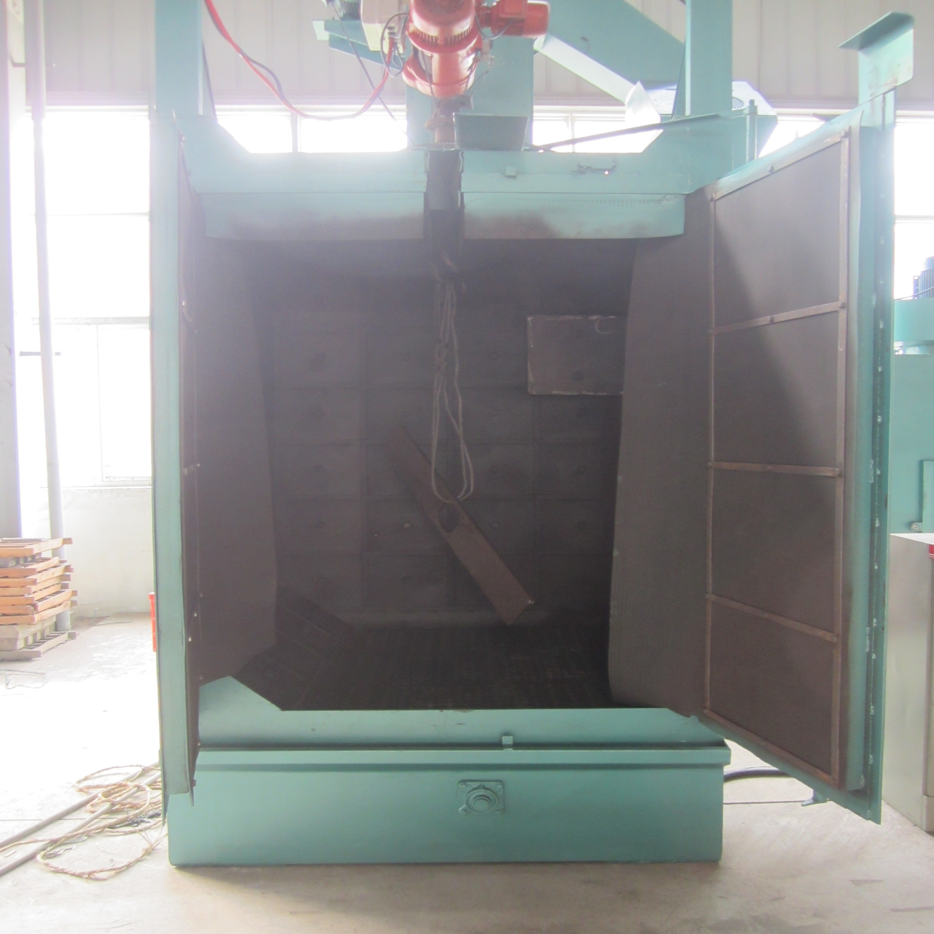 Q37 Double Hook Type Wheel Rims Shot Blasting Machine