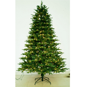 Classical Pre-lit premium 6ft 7ft 8ft Artificial PVC PE Pine needle Christmas tree with Decorative berry