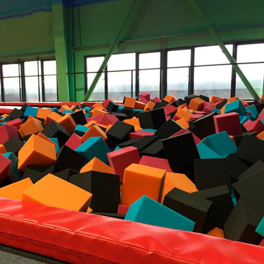 Big Trampoline Foam Pits Blocks and Gymnastics Cushion Cubes for Gyms and Extreme Sports