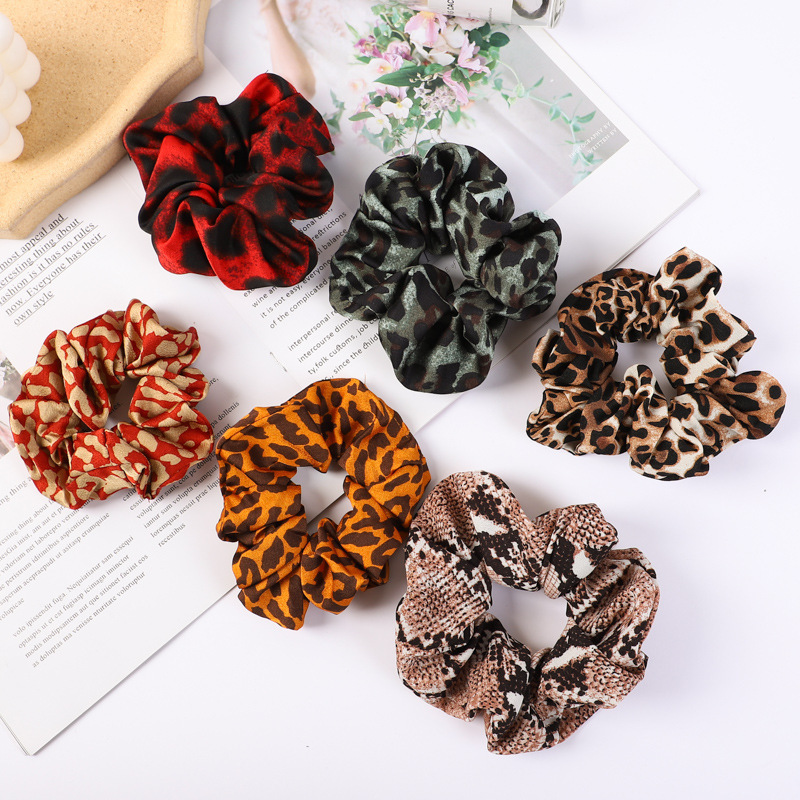 2023  Wholesale fashionable China scarves animal print elastic hair scrunchies