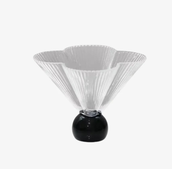 Wholesale Customized Flower Shaped Martini Glass Coupe Drinking Cocktail Glasses