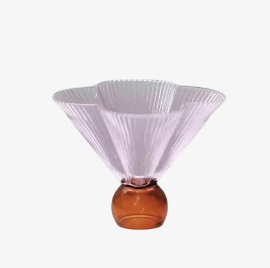 Wholesale Customized Flower Shaped Martini Glass Coupe Drinking Cocktail Glasses