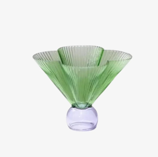 Wholesale Customized Flower Shaped Martini Glass Coupe Drinking Cocktail Glasses