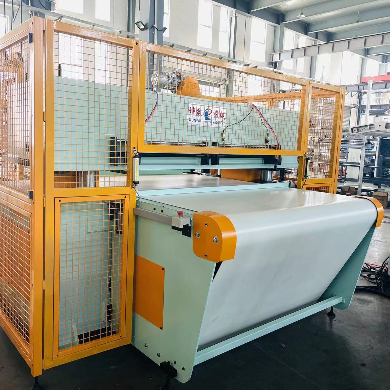 Automatic Polyethylene Foam Die Cutting Machine