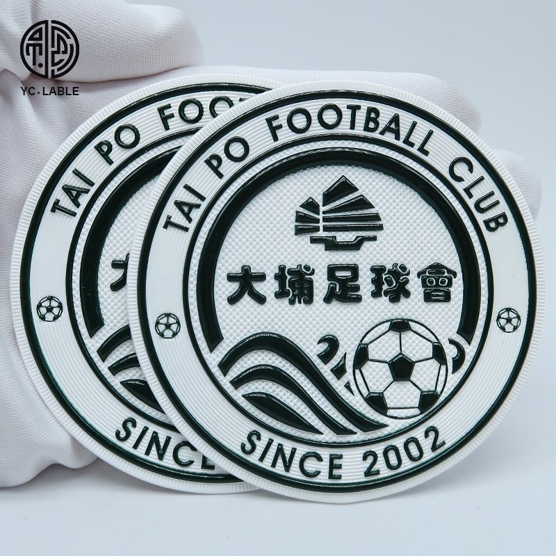 Custom TPU patch custom rubber logo silicone heat transfer patch for clothing TPU garment label for bags