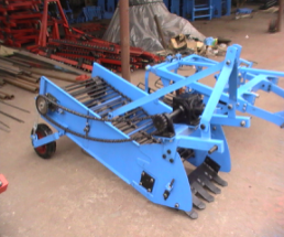 4U-1 Agricultural Automatic Loading Harvester Potato Sweet Potato Digger Harvester