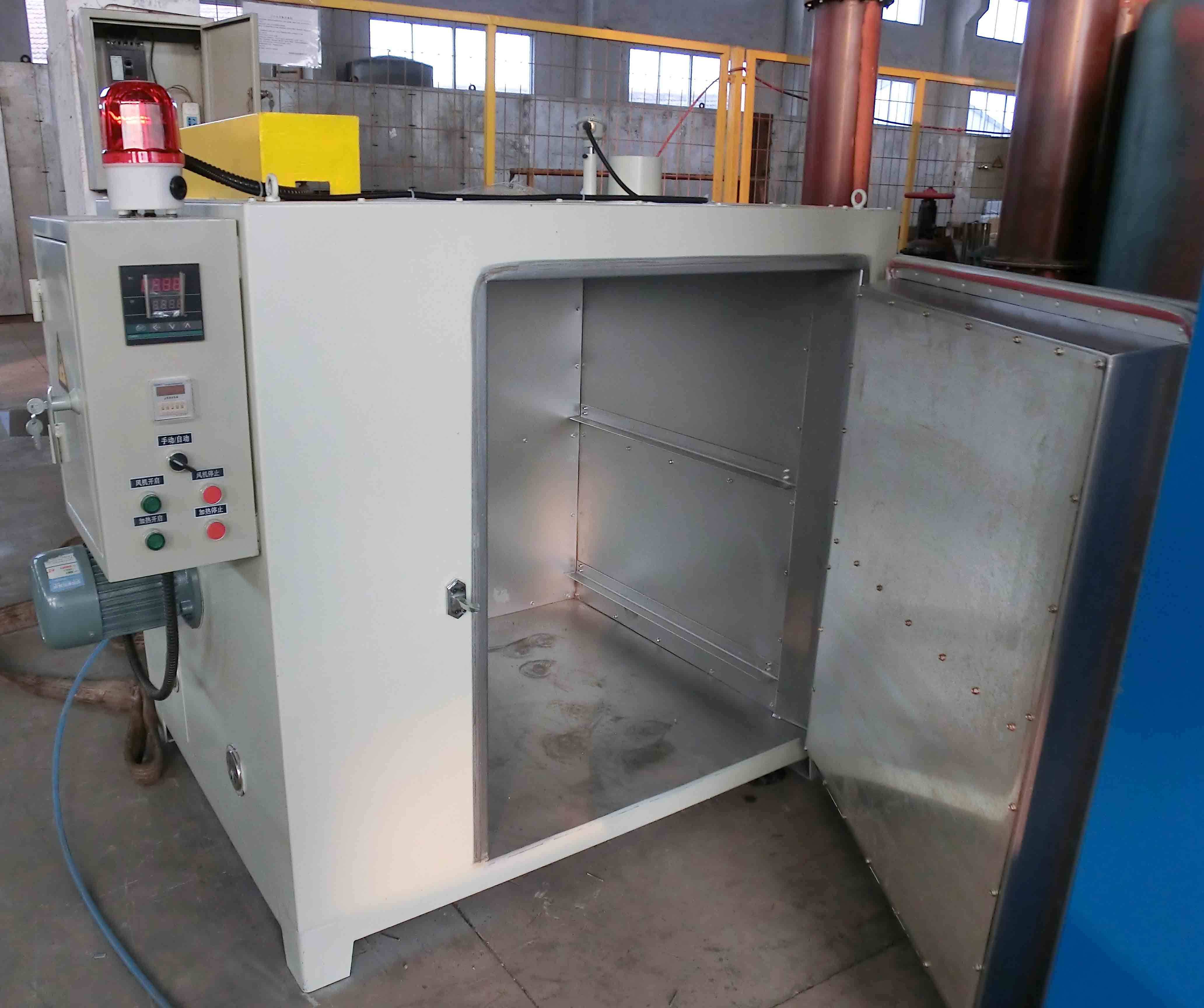 Industrial oven drying chamber with electric heating