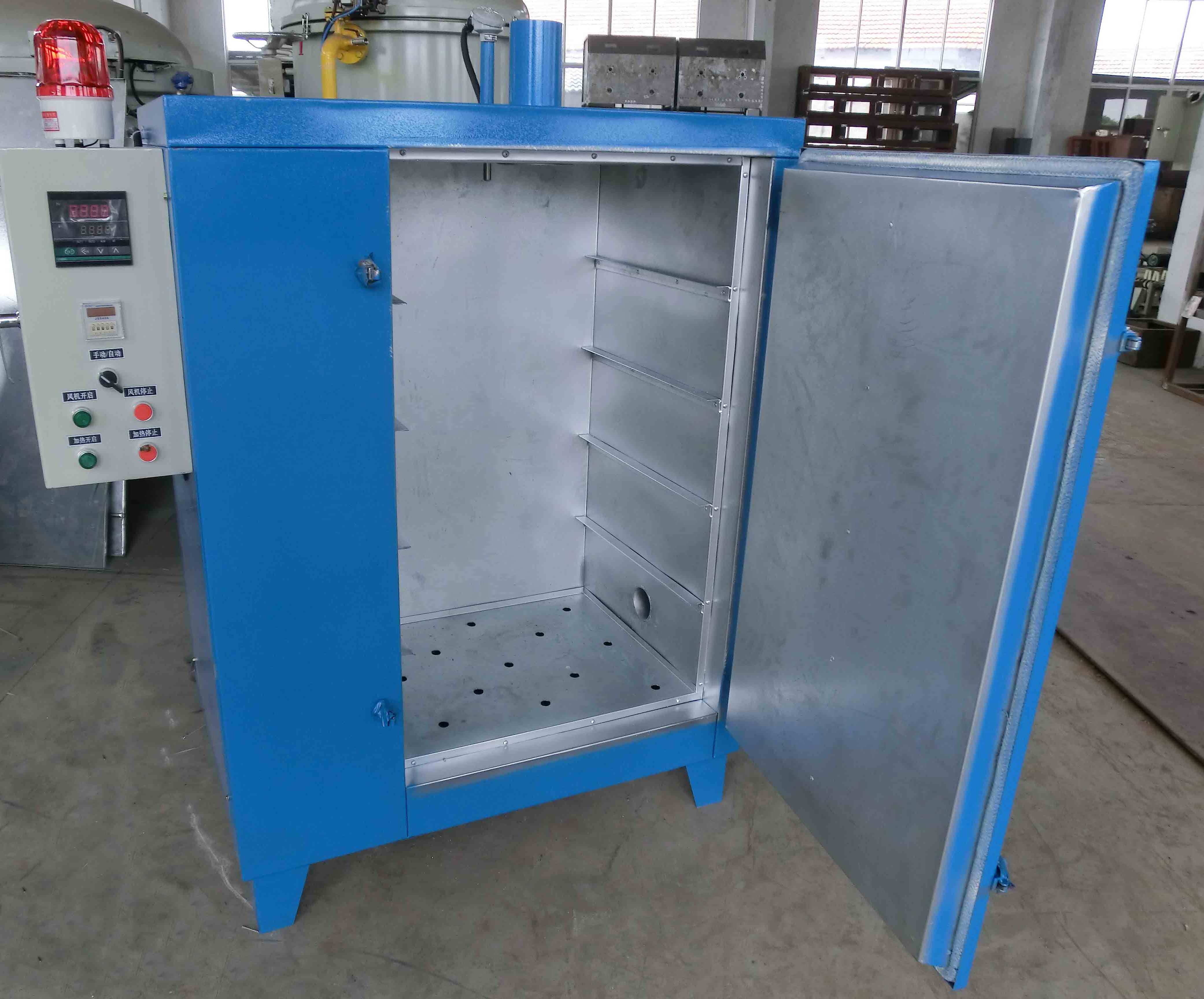 Industrial oven drying chamber with electric heating