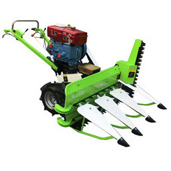 mini self-propelled power reaper machine to harvest animal forage feeding grass alfalfa